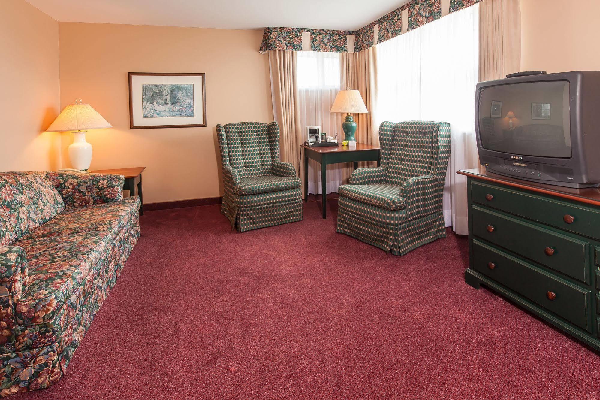 Rodd Brudenell River 4*